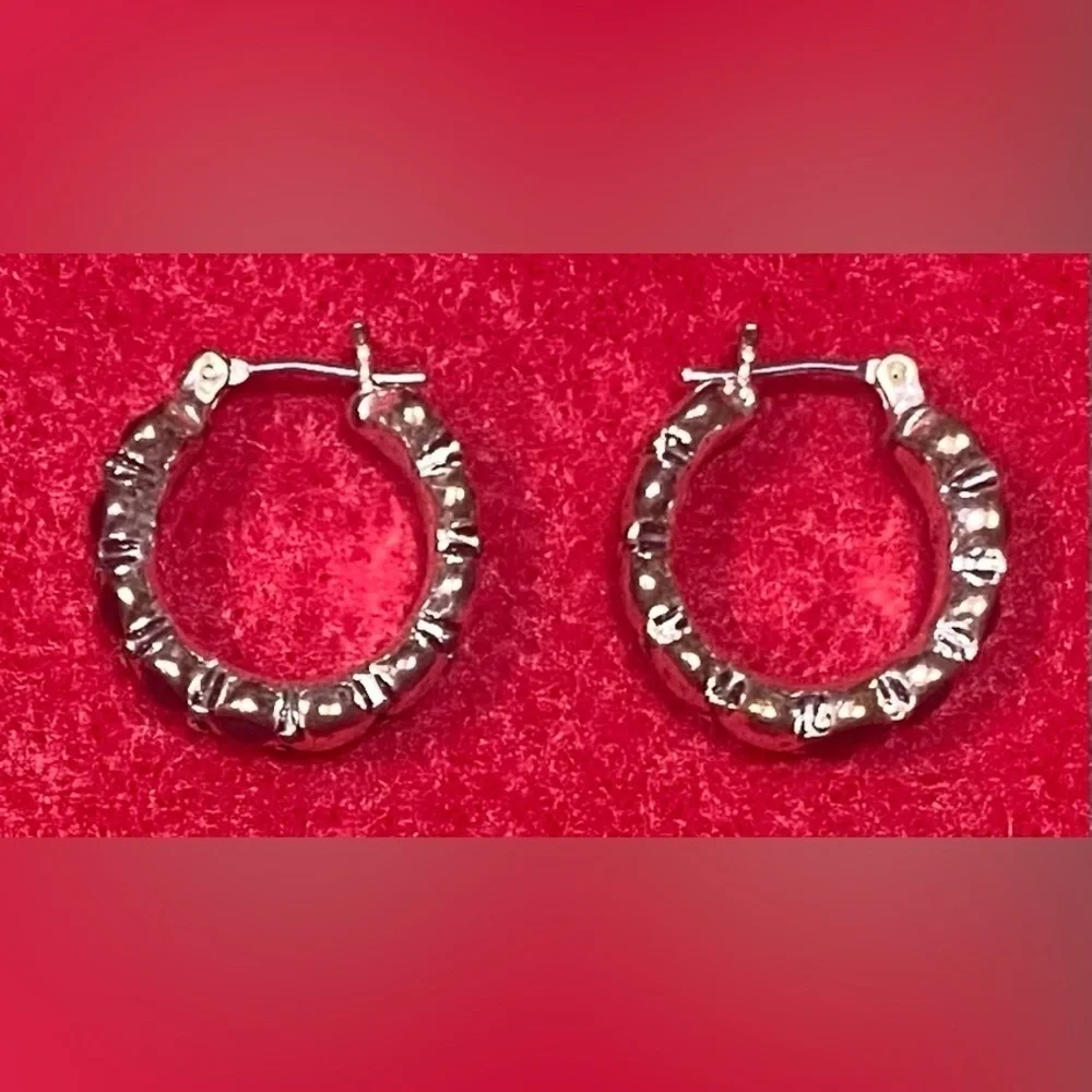 Earrings Silver Tone With Black Oval Accents New Pierced Latch Back Vintage